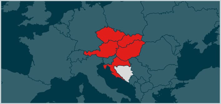 Mehrere Länder rot markiert auf einer Europakarte 2002