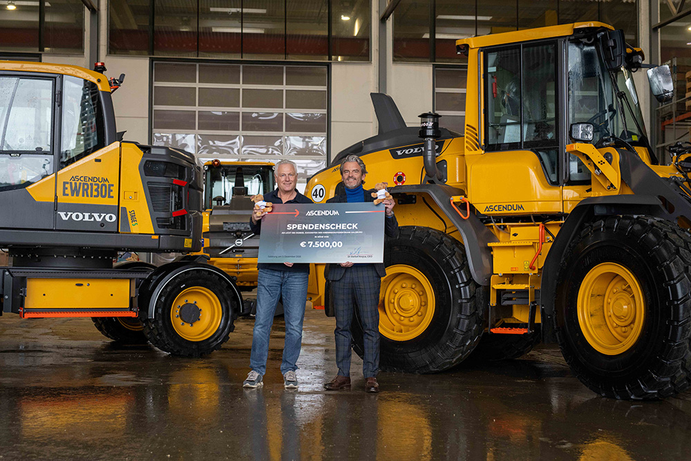 2025 12 Spende Kinderschutzzentrum Mag. Peter Trattner Und DI Stefan Krejca Web